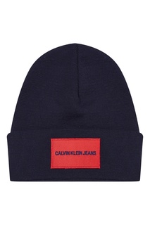 Синяя шапка с логотипом Calvin Klein