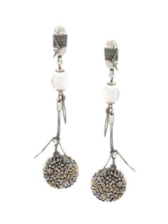 long pearl earrings Camila Klein
