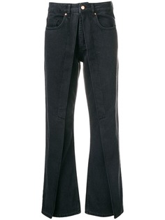расклешенные к низу джинсы с многослойным эффектом Aalto