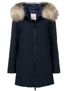 парка с капюшоном Moncler