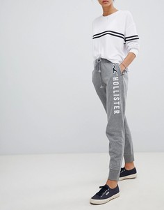 Классические спортивные штаны с логотипом Hollister - Серый