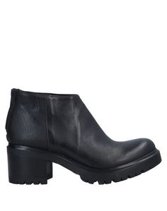 Полусапоги и высокие ботинки Open Closed Shoes