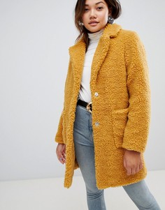 Пальто горчичного цвета из искусственного меха New Look - Желтый