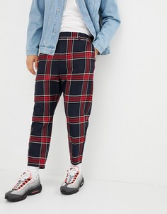 Брюки-морковки в клетку черного и красного цвета Bershka - Черный
