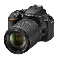 Зеркальный фотоаппарат NIKON D5600 kit ( 18-140 VR AF-S), черный