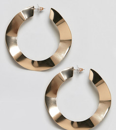 Золотистые серьги-кольца с кованым эффектом DesignB London - Золотой