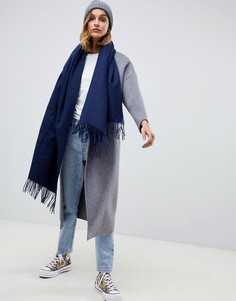 Широкий шарф из овечьей шерсти с кисточками ASOS DESIGN - Темно-синий