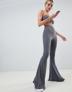 Серые расклешенные брюки Fashionkilla - Серый