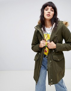 parka stradivarius