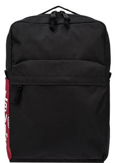 Вместительный рюкзак с логотипом бренда Levis