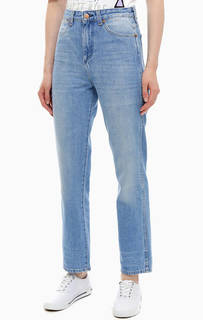 Категория: Женские прямые джинсы Wrangler