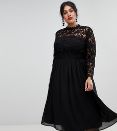 Черное приталенное платье миди с высоким воротом и кружевными рукавами Chi Chi London Plus - Черный