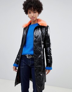 Лакированная куртка с воротником из искусственного меха и поясом Pepe Jeans - Черный