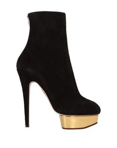 Полусапоги и высокие ботинки Charlotte Olympia