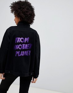 Джинсовая куртка с надписью From Another Planet и пайетками Chorus - Черный