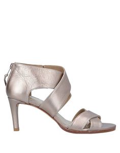 Сандалии Stuart Weitzman