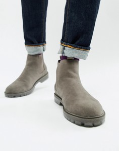 Серые ботинки челси из искусственной замши с рифленой подошвой ASOS DESIGN - Серый