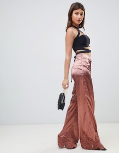 Атласные широкие брюки розового цвета с кружевом PrettyLittleThing - Розовый
