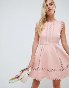 Короткое приталенное розовое платье для выпускного с кружевной отделкой Forever New - Розовый