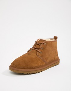 Коричневые короткие замшевые ботинки со шнуровкой UGG Neumel - Коричневый