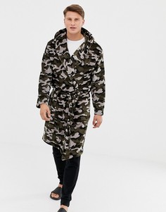 Пушистый камуфляжный халат ASOS DESIGN - Зеленый