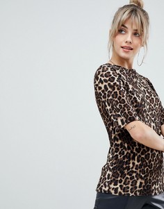 Плиссированный топ с леопардовым принтом PrettyLittleThing - Коричневый