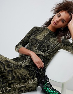 Платье миди с узлом и змеиным принтом Bershka - Зеленый