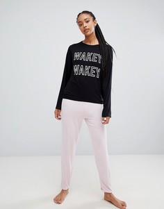 Пижамный комплект с футболкой с надписью wakey wakey и шортами Adolescent Clothing - Мульти