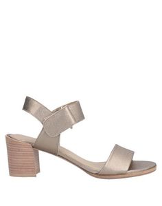 Сандалии Stuart Weitzman