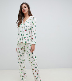 Пижамный комплект с рубашкой и брюками с принтом в новогоднем стиле из 100% модала ASOS DESIGN Tall - Белый