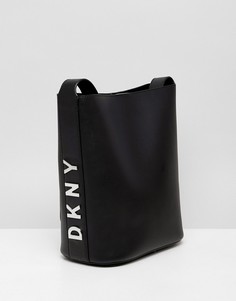Черная кожаная сумка с металлическим логотипом DKNY - Черный