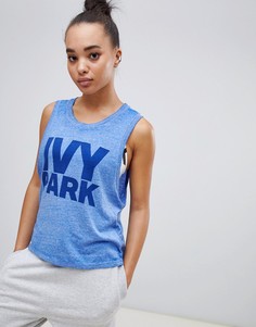 Майка с заниженной проймой и логотипом Ivy Park - Синий