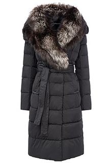 Пальто на искусственном пуху с отделкой мехом чернобурки La Reine Blanche
