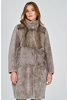Утепленная шуба из овчины с отделкой Virtuale Fur Collection