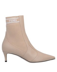 Полусапоги и высокие ботинки Fendi