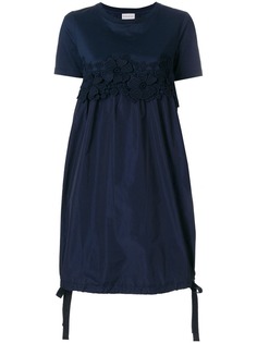 Moncler платье-футболка с цветочной вышивкой