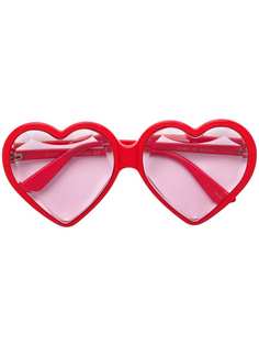 Gucci Eyewear солнцезащитные очки в оправе в форме сердца