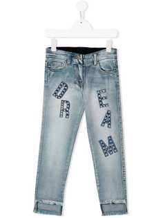 Monnalisa джинсы с заплатками в форме букв