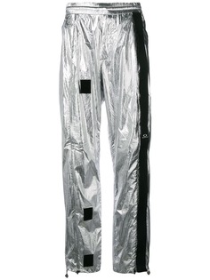 Oakley By Samuel Ross спортивные брюки с эффектом металлик