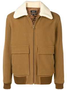 A.P.C. куртка с воротником из овчины