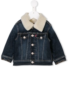 Levis Kids джинсовая куртка с воротником из искусственного меха