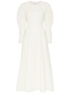 Rejina Pyo расклешенное платье из крепа с драпировкой на рукавах