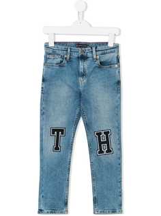 Tommy Hilfiger Junior джинсы с нашивками логотипа