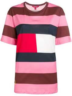 Hilfiger Collection футболка с нашивкой логотипа в полоску