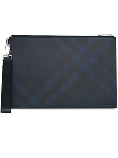 Burberry клатч на молнии в клетку London Check