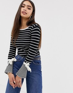 Джемпер в полоску с расклешенными рукавами Missguided - Черный