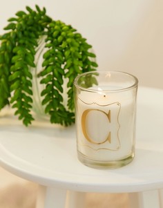 Свеча с ароматом просекко и принтом буквы C Candlelight - Белый