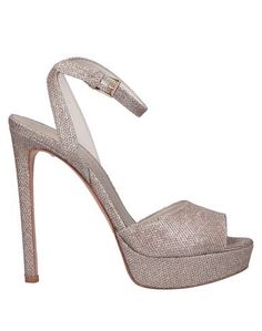 Сандалии Stuart Weitzman