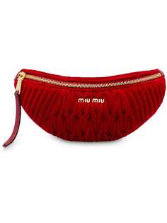 Miu Miu стеганая поясная сумка
