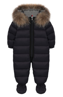 Комплект из пухового комбинезона и пинеток Moncler